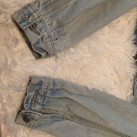 Vintage cropped jean jacket - Picture 2 of 3